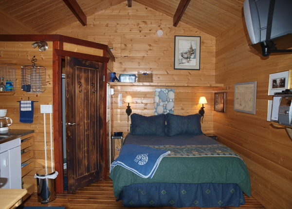 Cabin 2 Queen bed