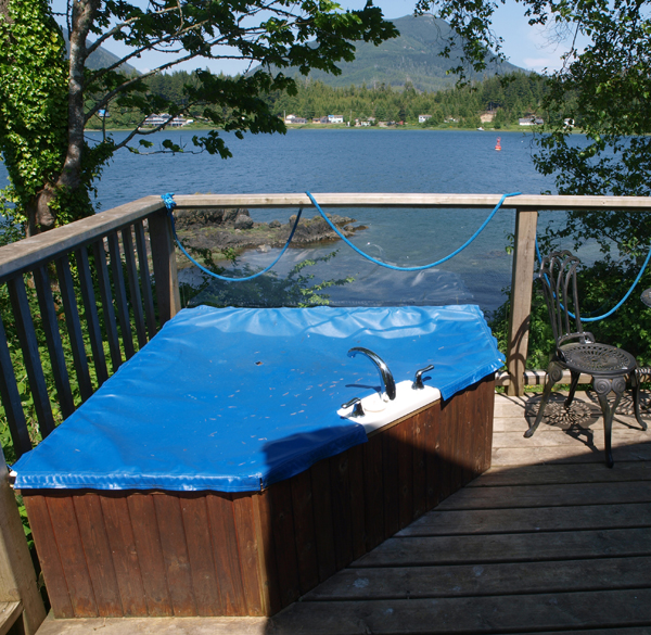 Cabin 2 Jacuzzi soaker tub